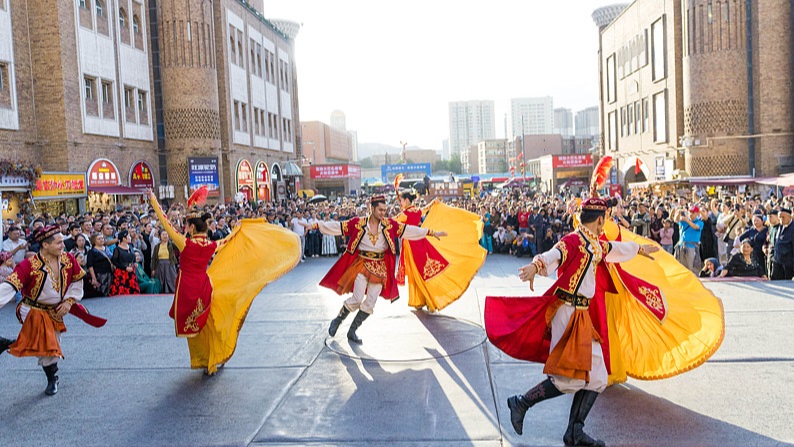 Buku Putih: Xinjiang Di Periode Paling Makmurnya
