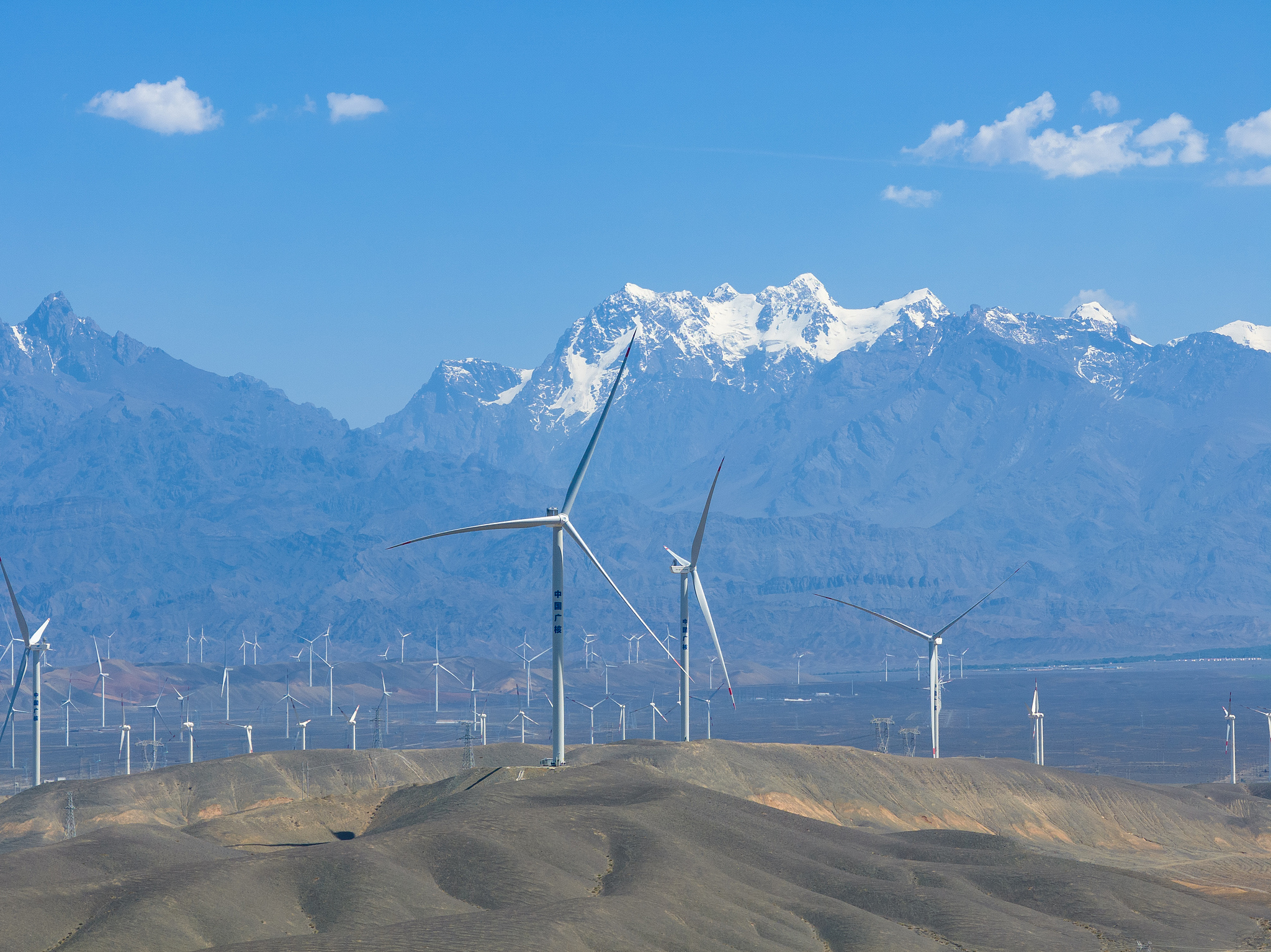 Tiongkok juga berkomitmen untuk memberikan dukungan finansial sebesar 360 miliar yuan (sekitar $50 miliar) kepada negara-negara Afrika dalam tiga tahun ke depan