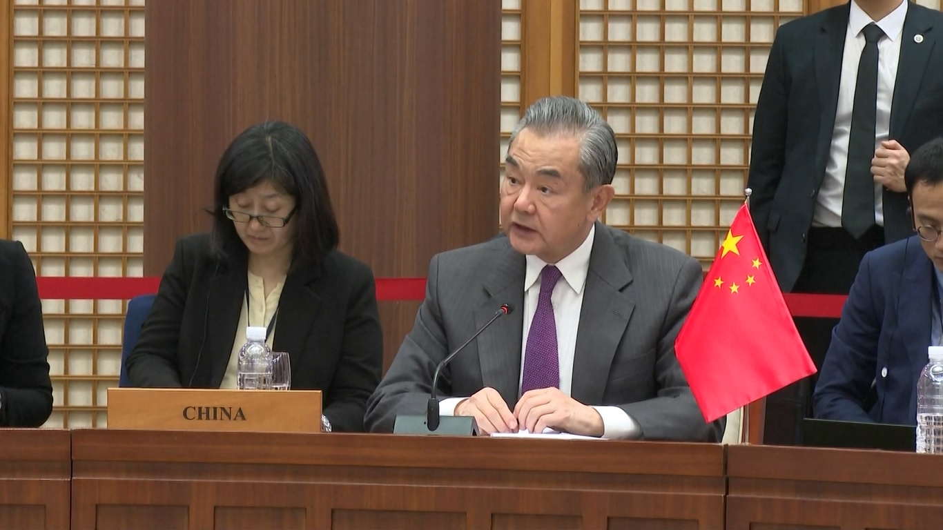 Ketiga pihak sepakat untuk menciptakan kondisi untuk pertemuan para pemimpin Tiongkok-Jepang-Korea Selatan dan meningkatkan pekerjaan persiapan yang relevan