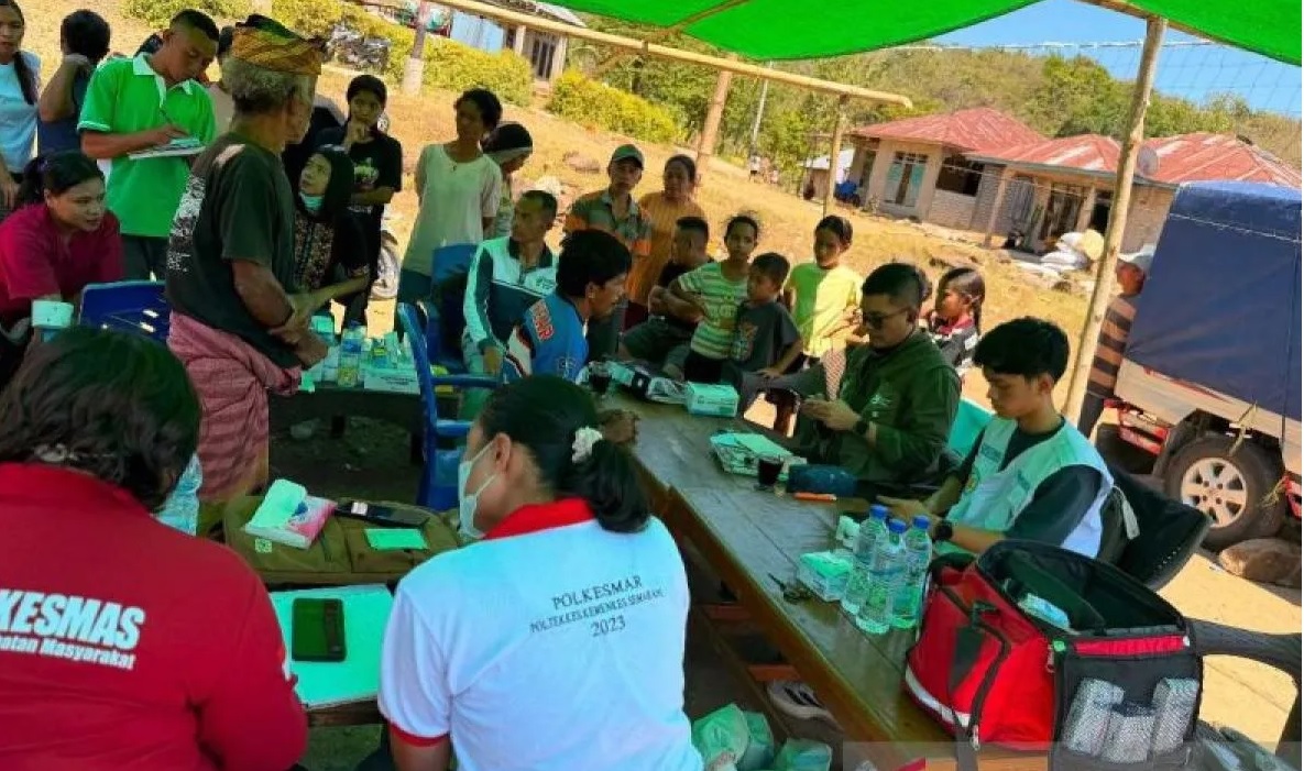 Relawan medis UMI Berhasil Menembus Pegunungan Manggarai
