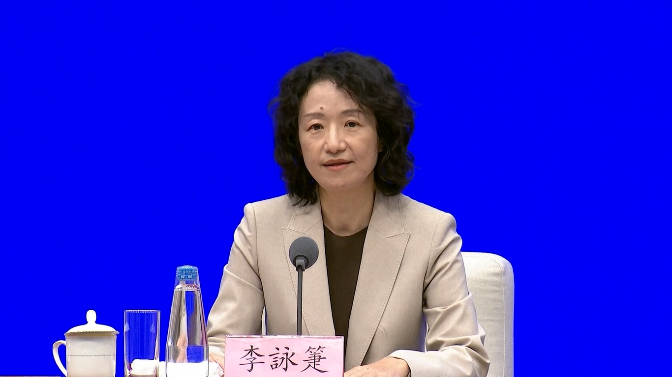 Dalam upaya untuk merangsang pengeluaran konsumen