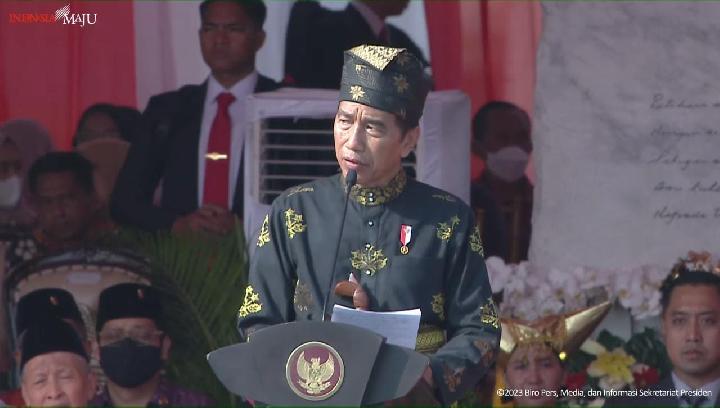 Jokowi juga berpesan agar Pemilu 2024 menjadi ajang pesta demokrasi yang penuh dengan kedewasaan