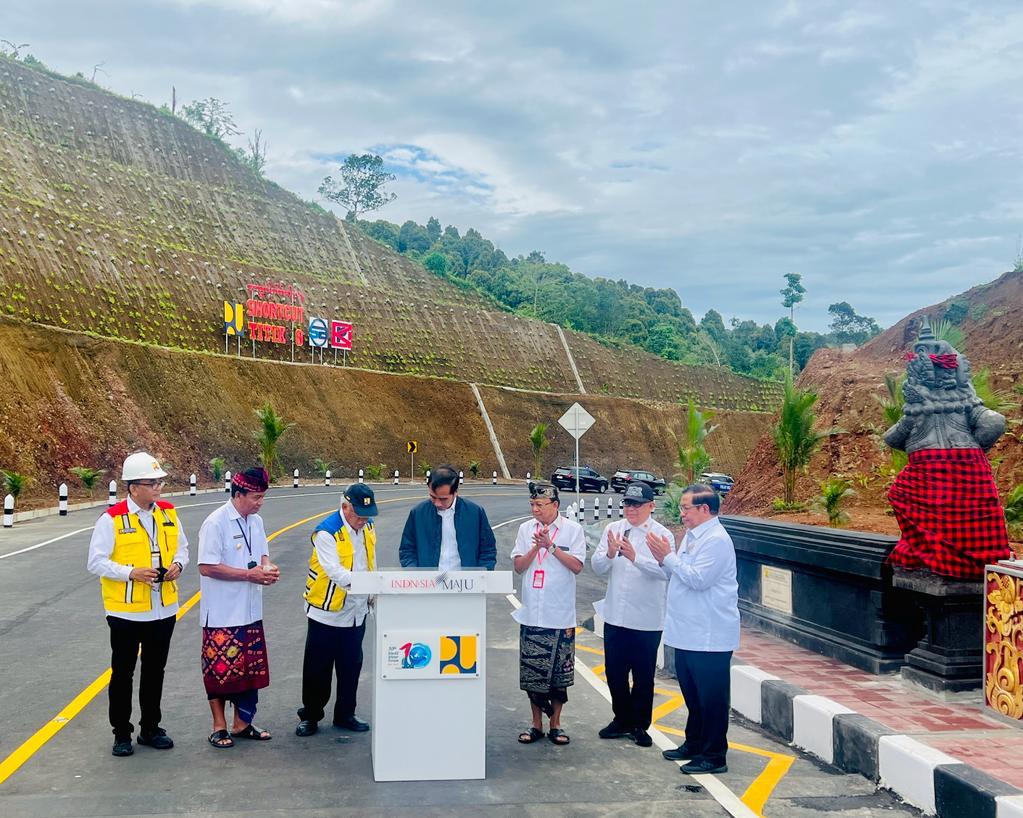 Jalan Pintas Batas Kota Singaraja-Mengwitani sepanjang 5