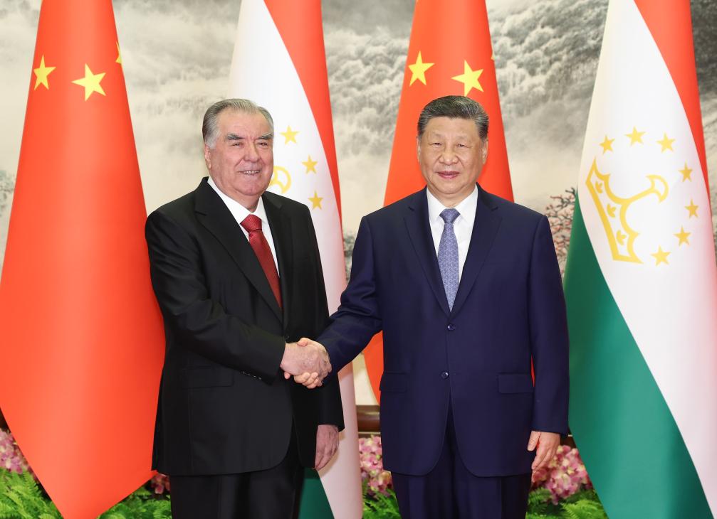 Xi Mengadakan Pembicaraan dengan Presiden Tajikistan