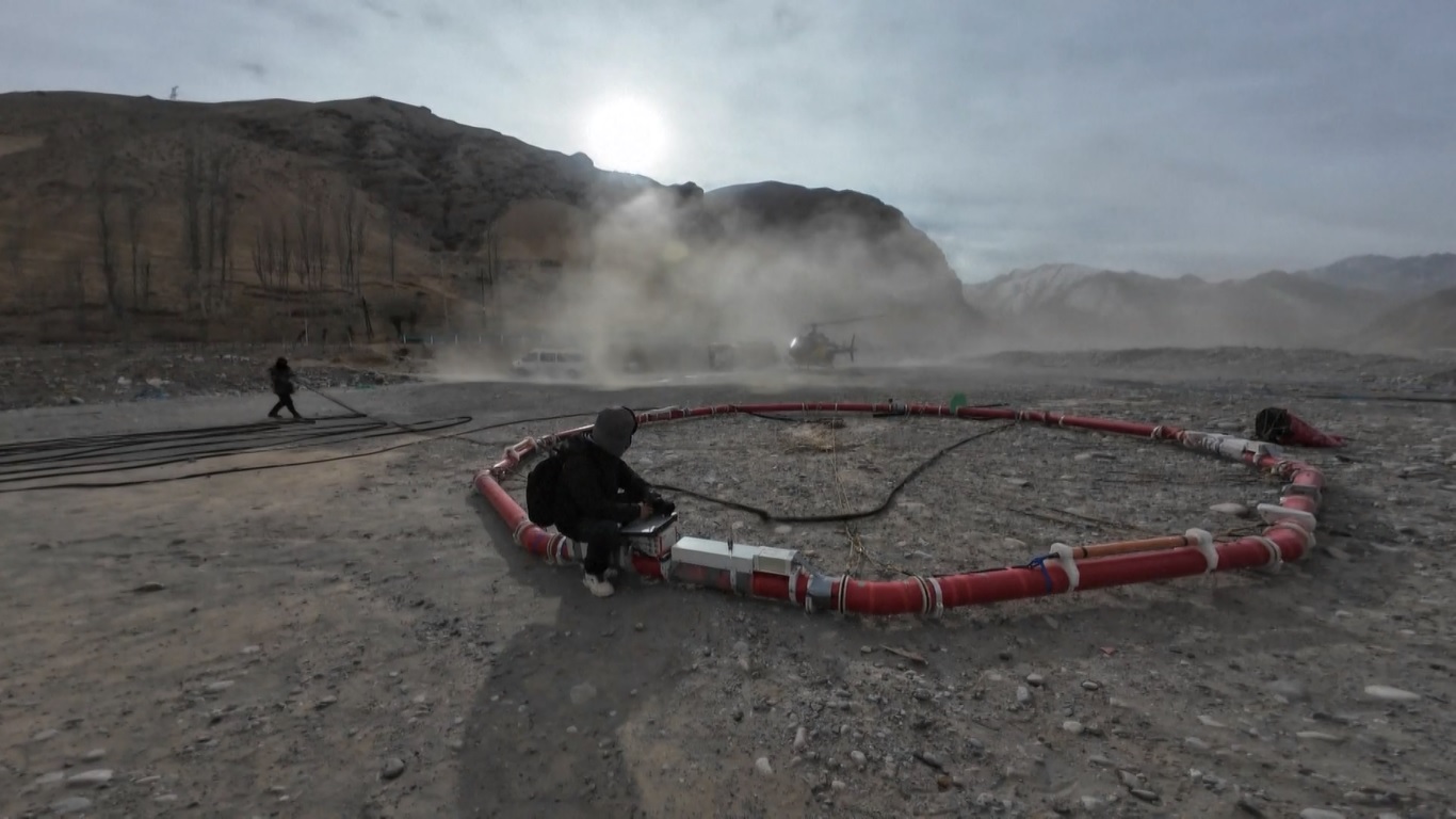 Selama survei dua bulan