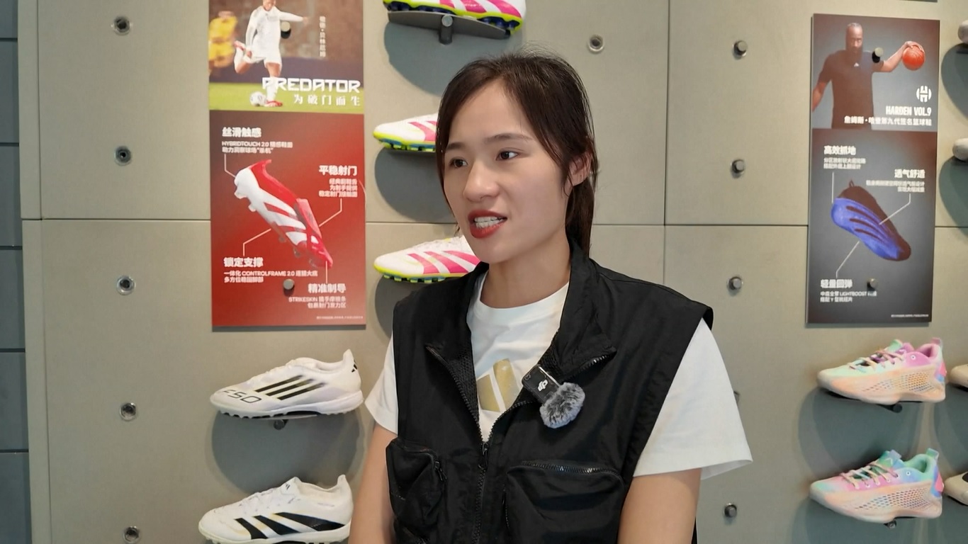 Di tengah demam sepak bola