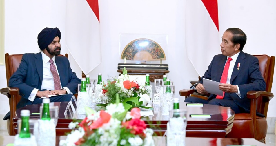 Presiden Jokowi mengatakan bahwa Indonesia dan negara berkembang lainnya menaruh harapan kepada Bank Dunia untuk bisa mewujudkan sistem keuangan yang lebih adil