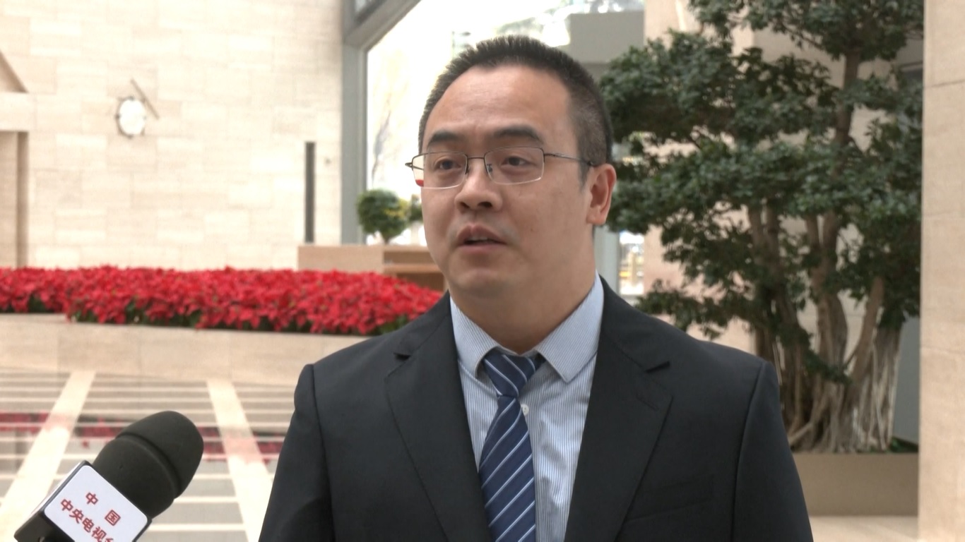 Obligasi negara diterbitkan oleh pemerintah pusat suatu negara berdaulat dengan tujuan untuk mengumpulkan dana guna memenuhi kebutuhan fiskal pemerintah