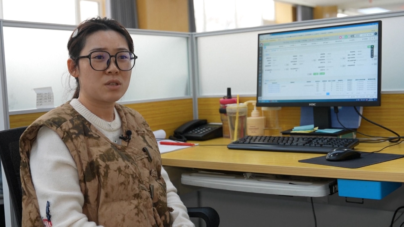 Pejabat juga dapat memantau dan mengawasi proses penyelesaian masalah secara real-time melalui program seluler