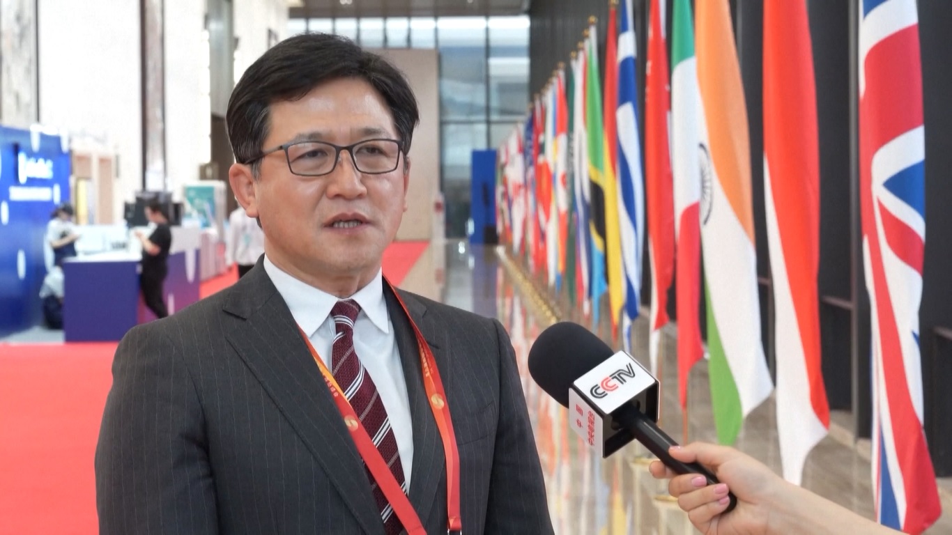 Perusahaan Multinasional Incar Peluang di Sektor-Sektor Baru Tiongkok di KTT Qingdao