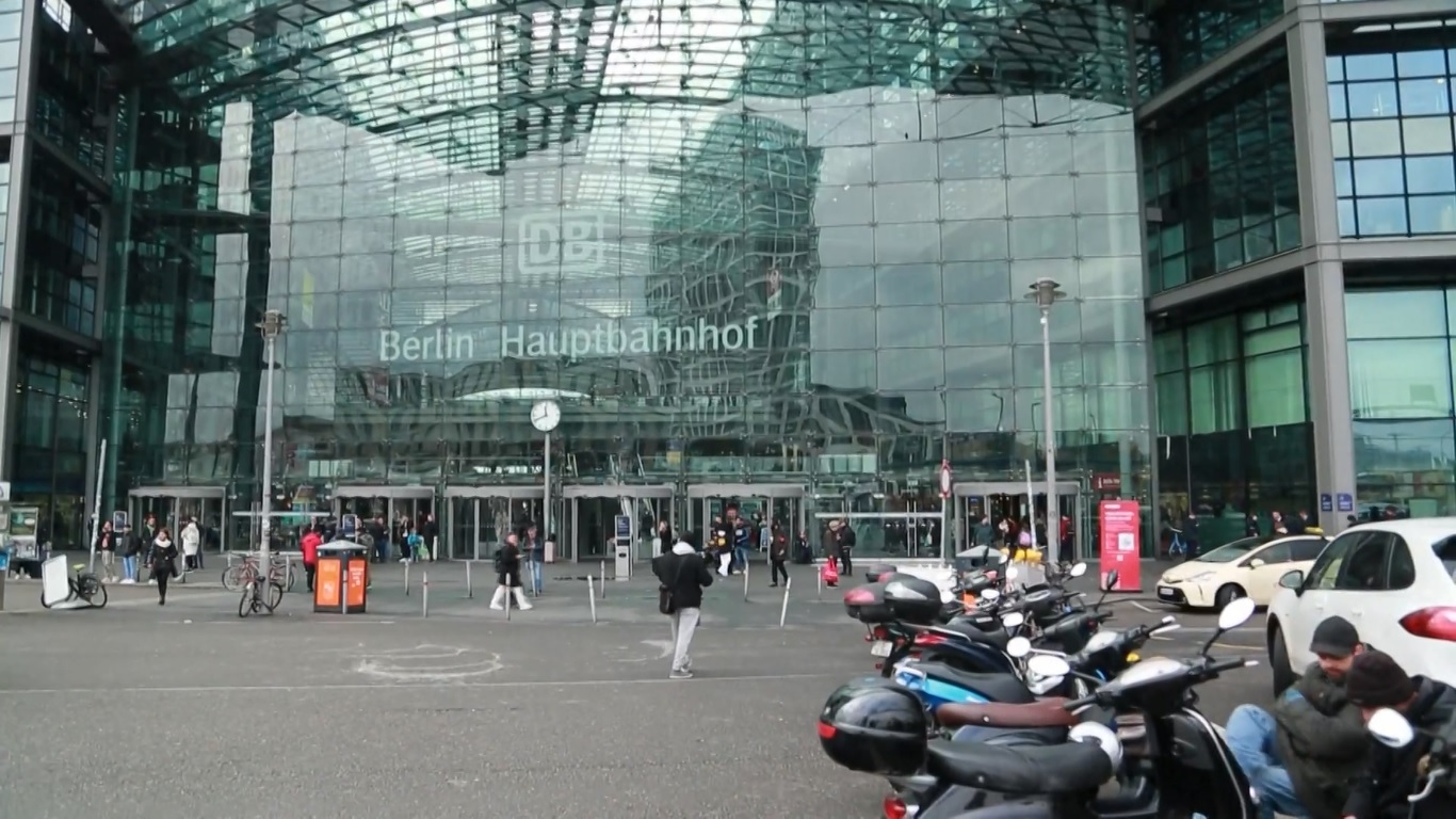 Video bertema BRI ini diproduksi bersama oleh lembaga penyiaran pemerintah Tiongkok