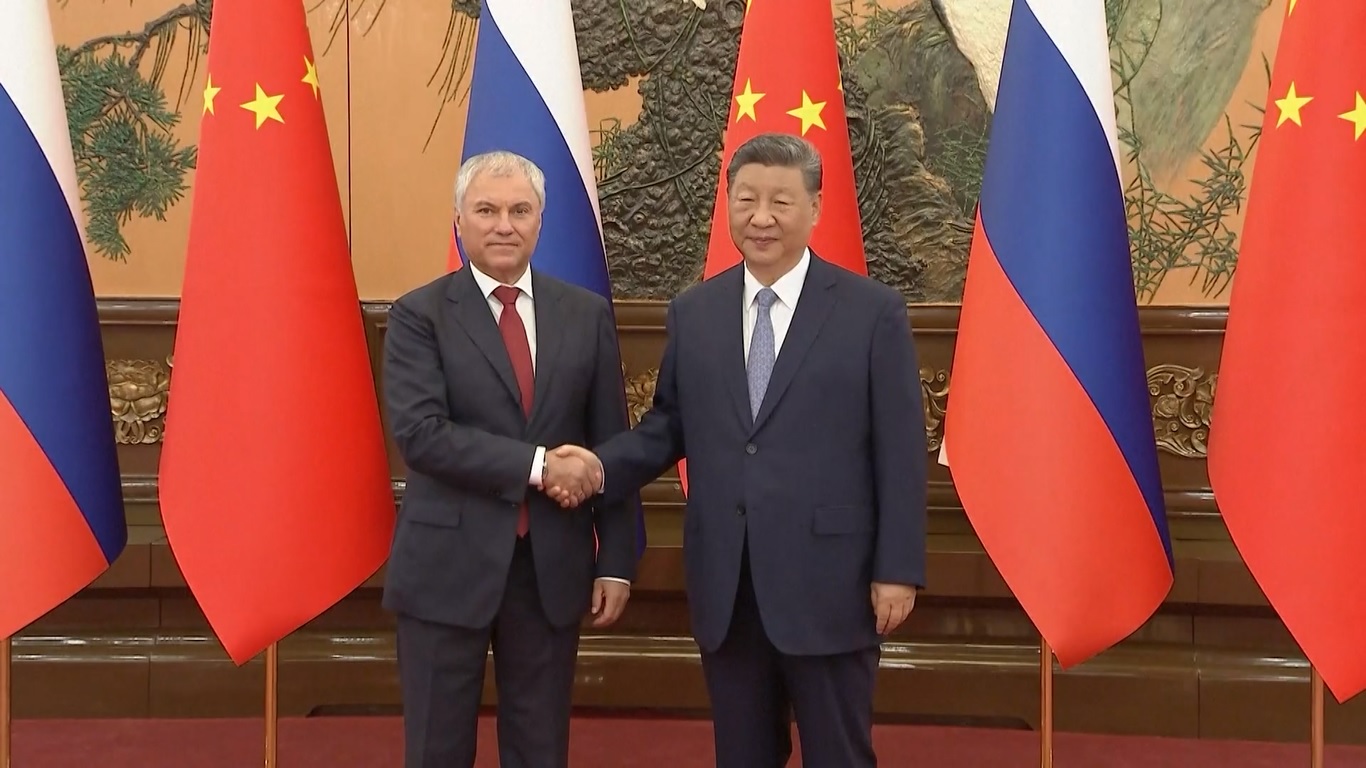 Xi Jinping Bertemu dengan Ketua Duma Negara Rusia di Beijing