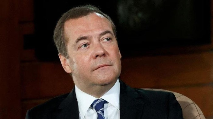 Dmitry Medvedev mengingatkan  negara-negara Barat
