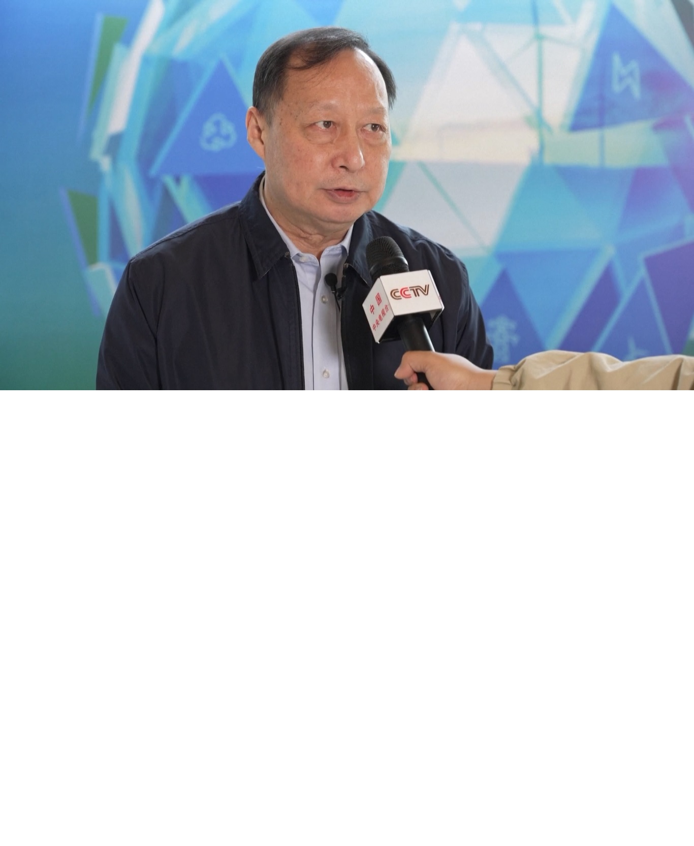 Pesatnya perkembangan industri terbarukan Tiongkok mewujudkan upaya negara tersebut untuk mencapai puncak emisi karbon dioksida pada tahun 2030 dan mencapai netralitas karbon pada tahun 2060