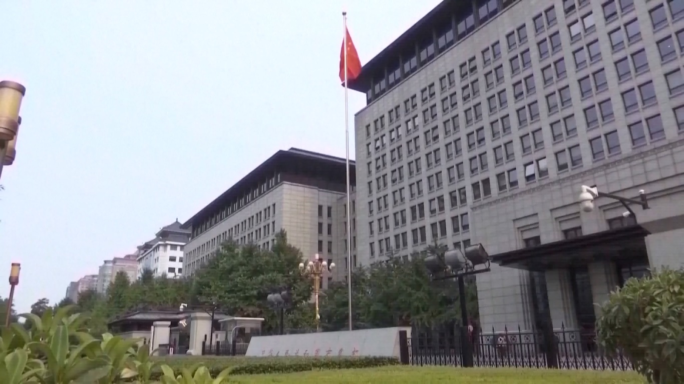 Ekspor dan impor layanan perjalanan masing-masing meningkat 56 persen dan 74