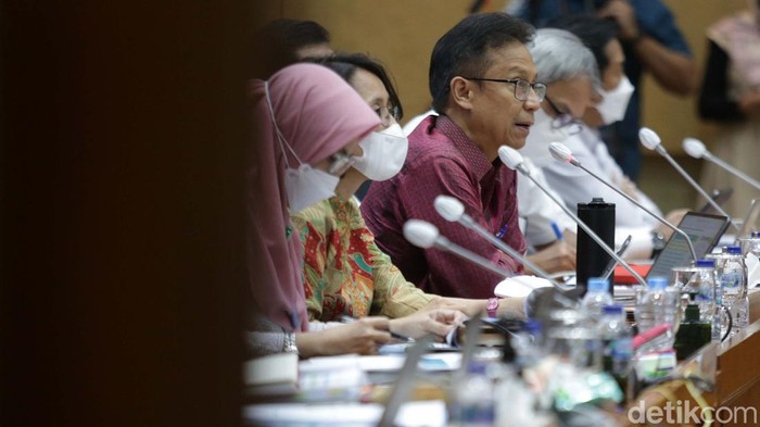 Ada tiga subvarian Omicron yang menjadi pemicu di balik kenaikan kasus yakni varian XBB