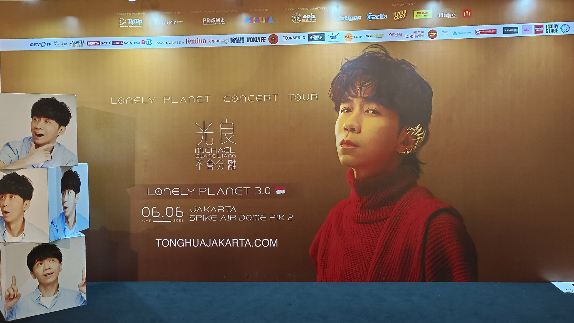 Konser Michael Wong di Jakarta Penuh Nostalgia, "KTV Raksasa" Terjadi Lagi