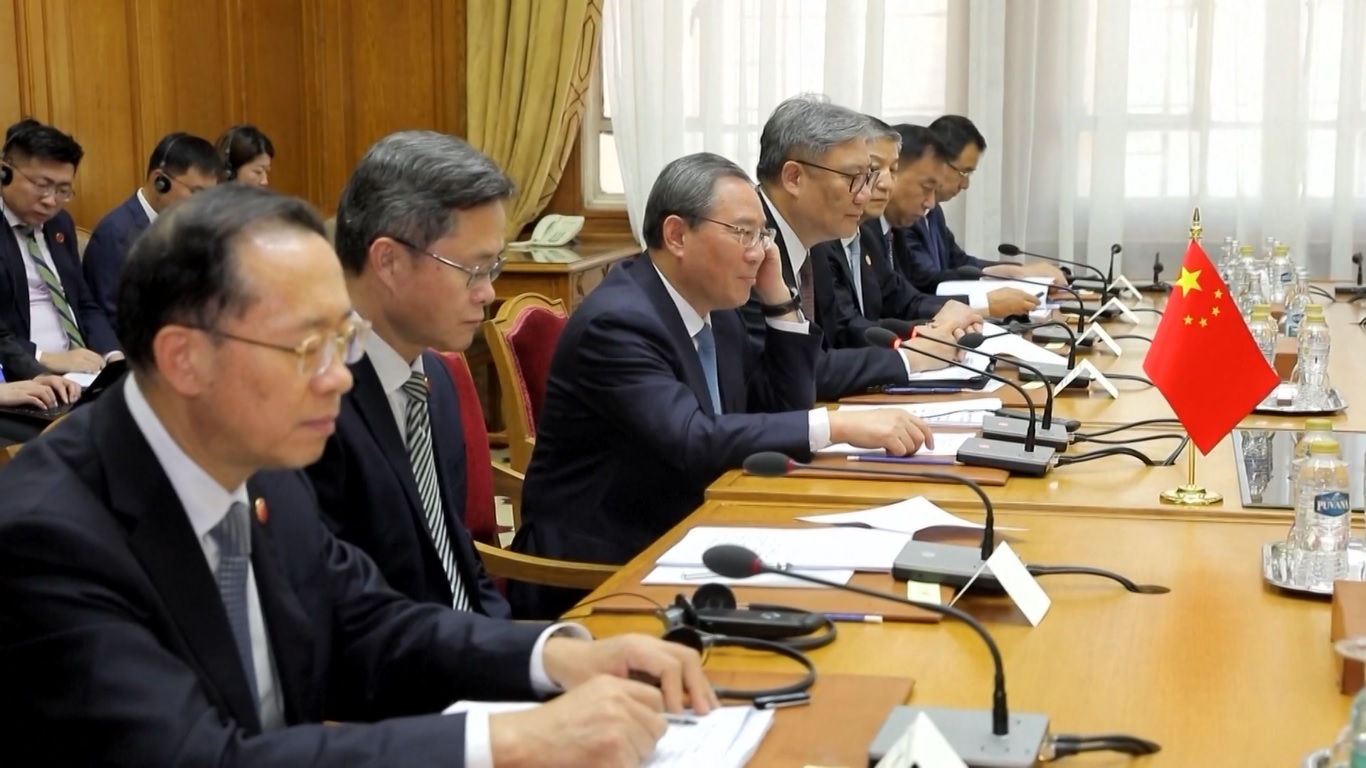 PM: Tiongkok Mendukung Persatuan dan Pembangunan Negara-negara Arab