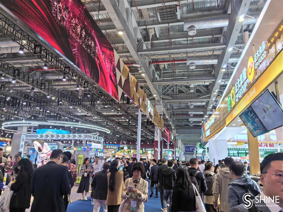 Pameran ini juga menjadi platform pertukaran humanistik internasional