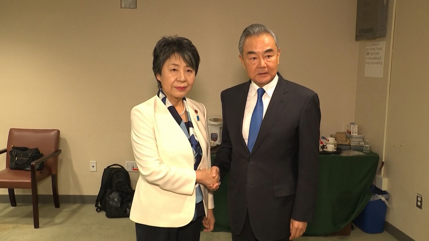 Wang mengatakan bahwa merupakan tanggung jawab bersama kedua belah pihak untuk secara komprehensif mempromosikan hubungan strategis dan saling menguntungkan antara Tiongkok dan Jepang