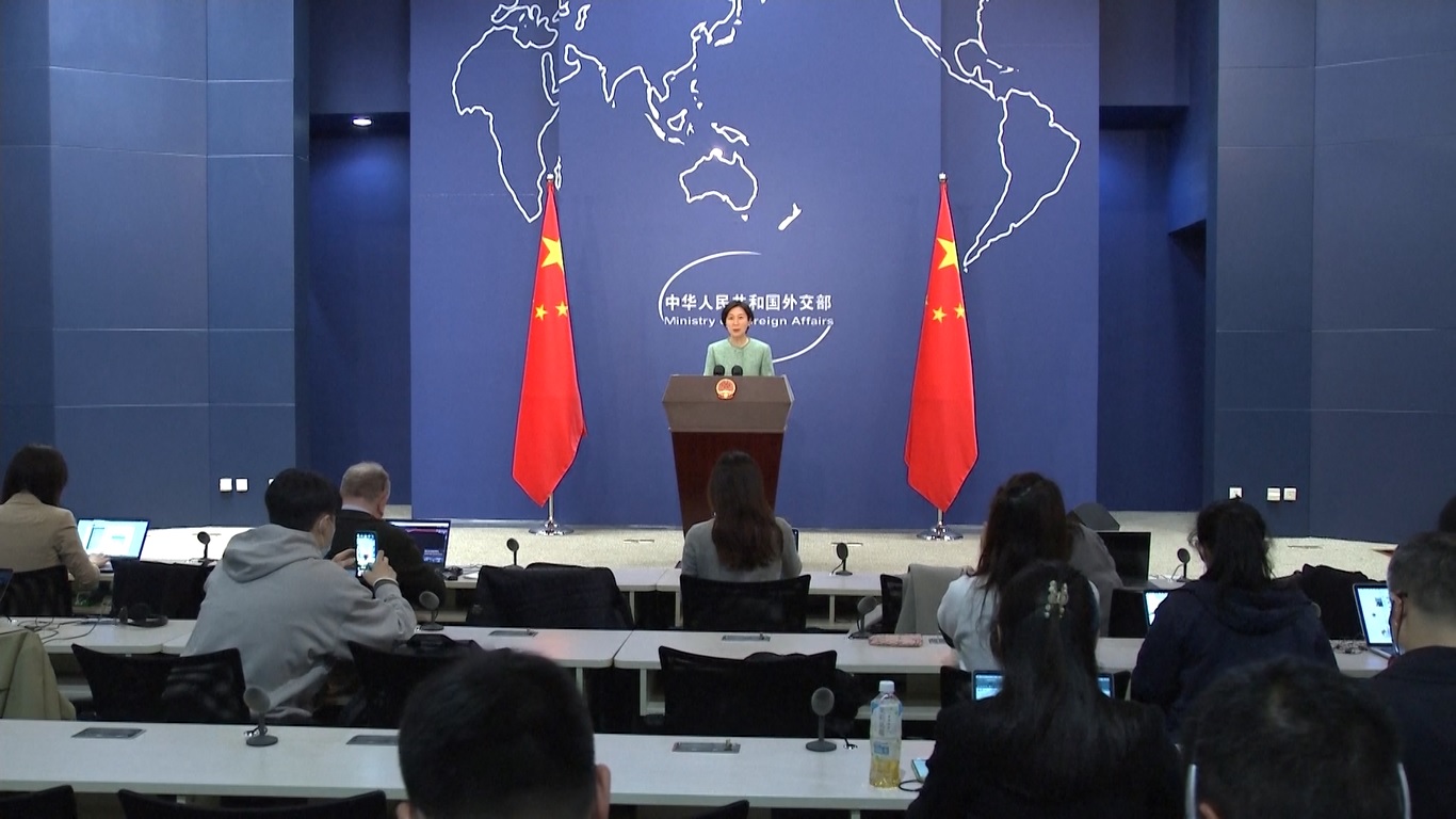 Tiongkok juga menekankan bahwa mereka adalah pendukung setia dan promotor aktif penyelesaian krisis secara damai