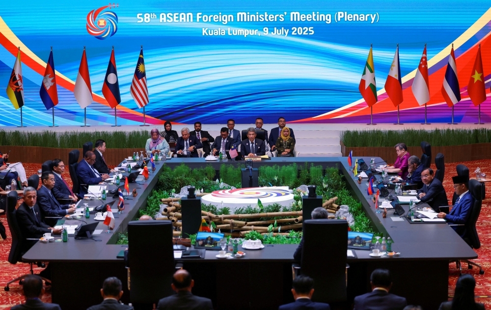 Para Menteri Luar Negeri ASEAN Bertemu dengan AS, Tiongkok, dan Mitra Dialog