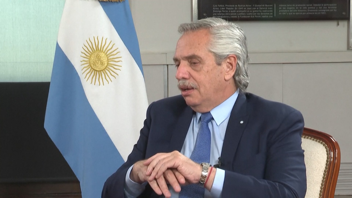 Ia memuji hubungan negaranya yang semakin erat dengan Tiongkok setelah bergabung dengan BRI