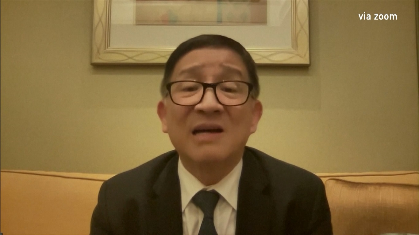 Li mengatakan bahwa suara-suara yang tenang dan berwibawa mengenai Tiongkok digantikan oleh para amatir Tiongkok yang hanya memiliki sedikit keterlibatan atau pengetahuan tentang Tiongkok