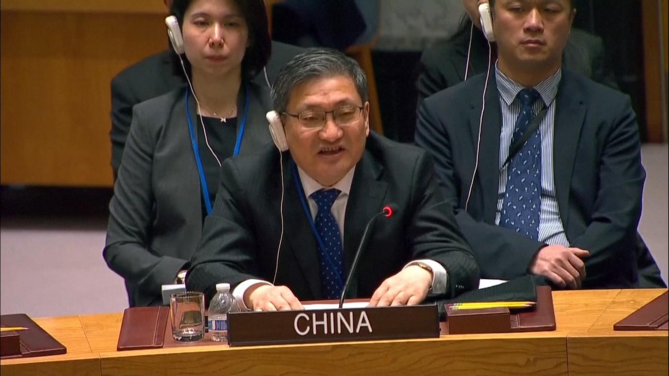 Dia meminta Dewan Keamanan untuk memikirkan secara serius pertanyaan tentang bagaimana membantu Afrika menghadapi tantangannya dan mengatasi akar penyebab konflik