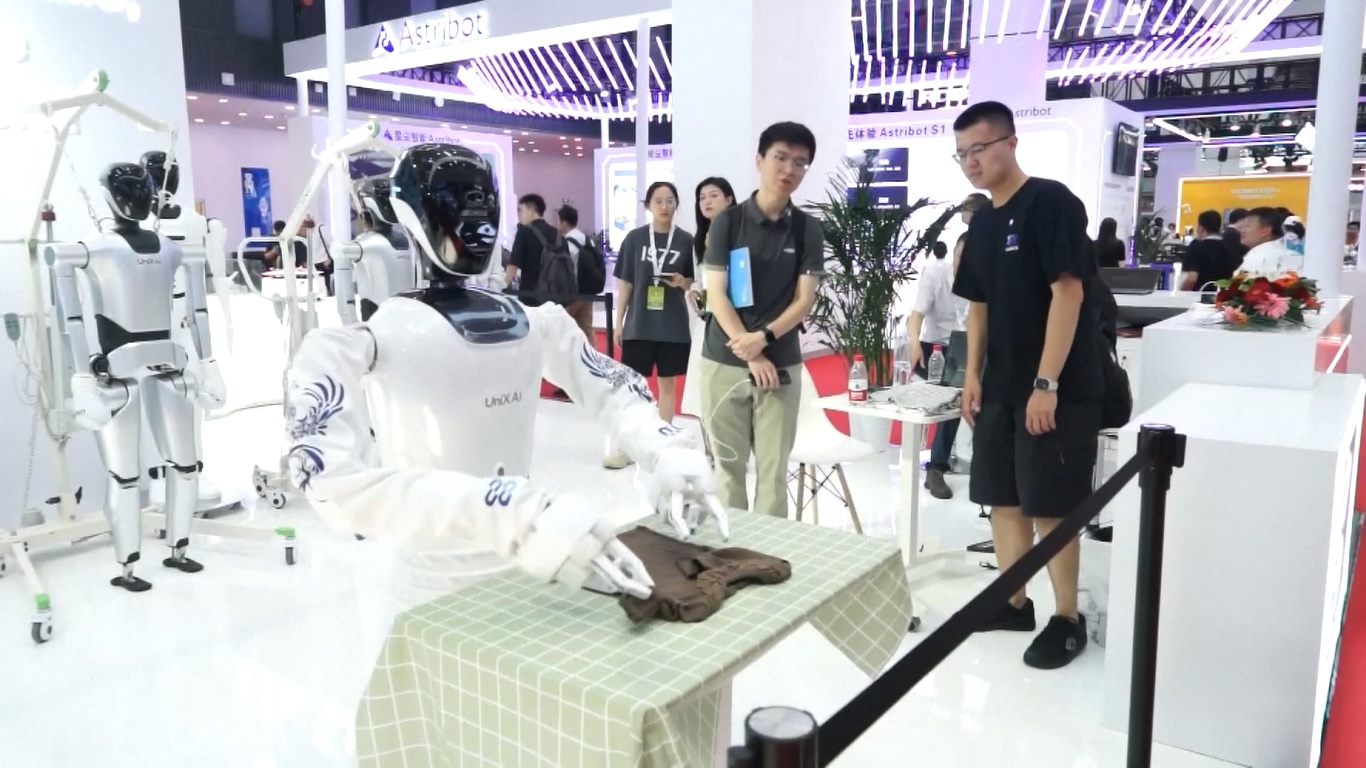 Robot-robot itu dapat menguasai gerakan kompleks dengan cepat dan belajar dari guru manusia dengan kecepatan yang mengesankan