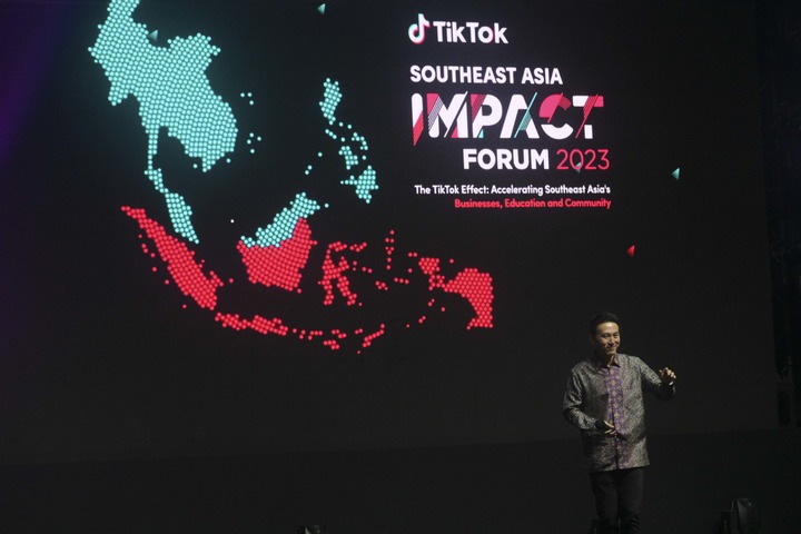  Direktur Eksekutif (CEO) TikTok Shou Zi Chew mengatakan Tiktok akan memainkan peran dalam memperluas peluang ekonomi pendidikan dan pembangunan masyarakat di kawasan ini dan di seluruh dunia sangat besar 