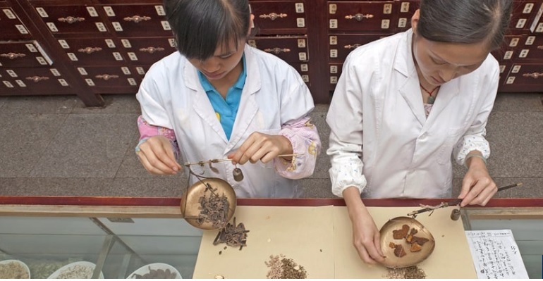 Diselenggarakan bersama oleh Pemerintah India KTT ini akan mengeksplorasi peran pengobatan tradisional pelengkap dan integratif dalam mengatasi tantangan kesehatan yang mendesak dan mendorong kemajuan dalam kesehatan global dan pembangunan berkelanjutan