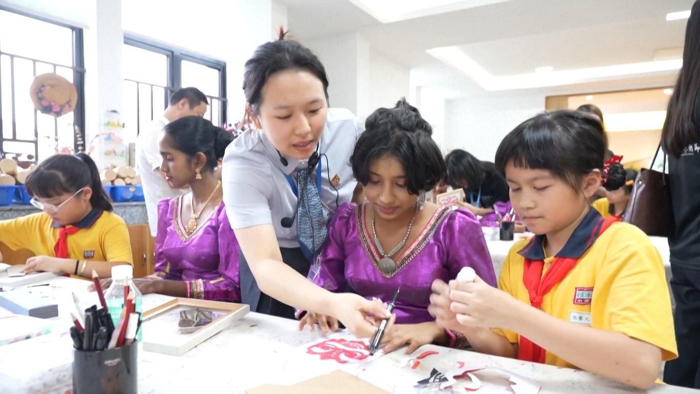 Festival Rakyat di Tiongkok Selatan Tingkatkan Pertukaran Budaya antara Tiongkok dan Dunia