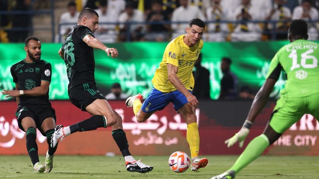 Cristiano Ronaldo sukses jadi bintang kemenangan Al Nassr dalam duel lawan Al Ahli