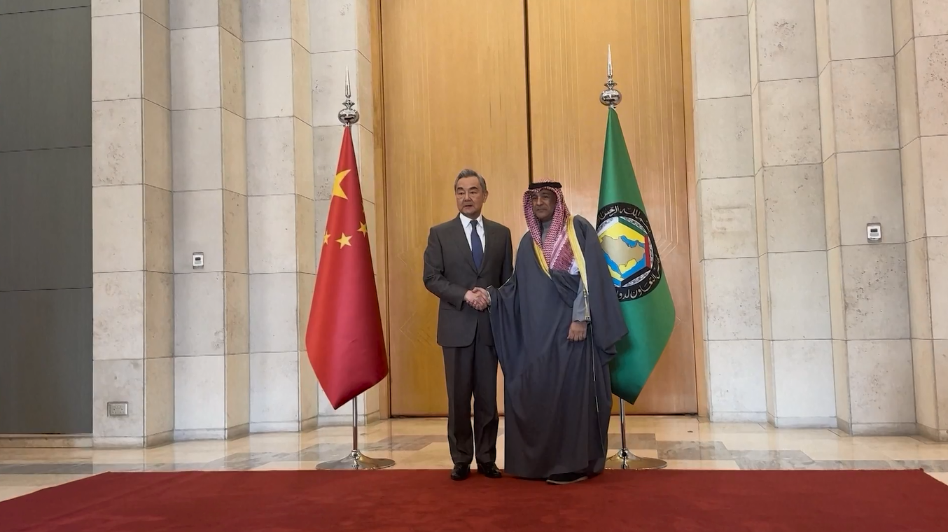 Menlu: Tiongkok akan Perkuat Komunikasi Strategis dengan Negara-negara GCC dan Lindungi Kepentingan Bersama