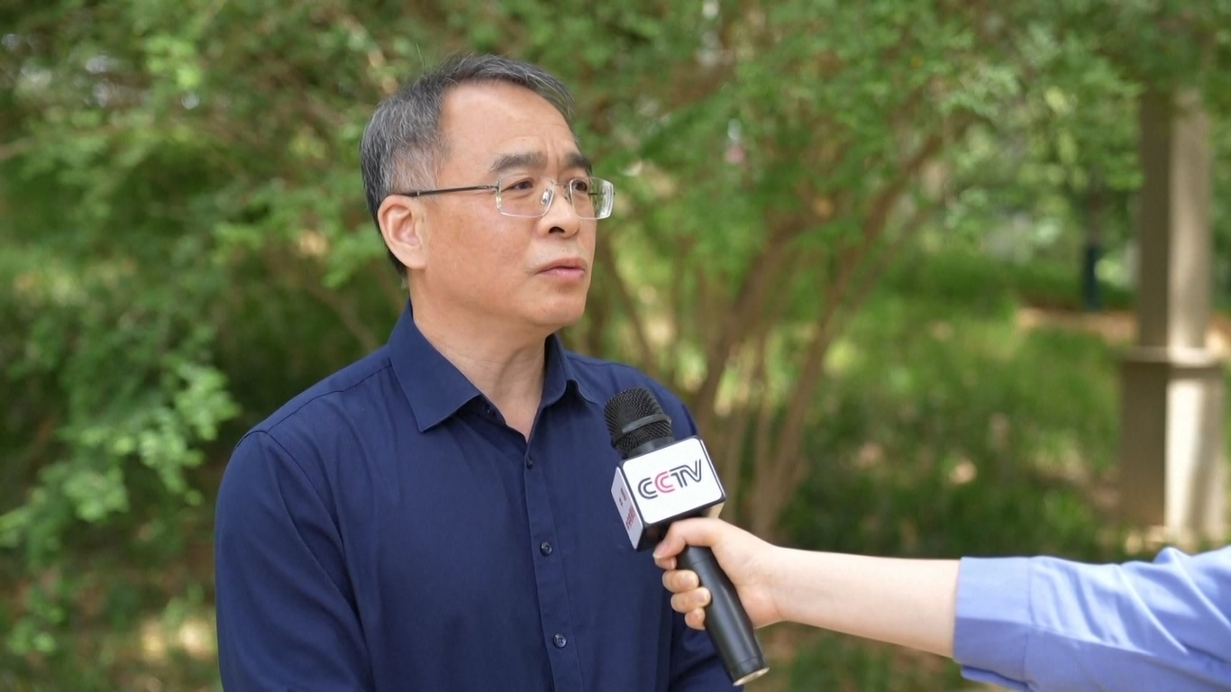 Mereka menyoroti peran inovasi teknologi dalam mendorong peningkatan dan transformasi berkualitas tinggi pada industri tradisional di provinsi Henan dan Shandong