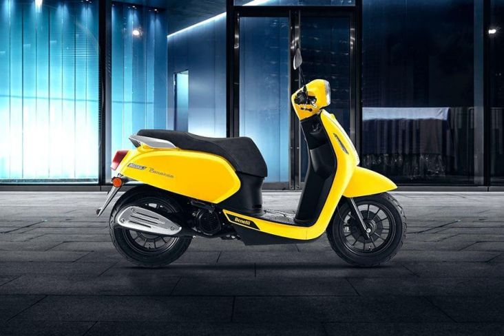 Benelli menghidupkan kembali skutik legegendaris Italia Panarea 125 setelah terkubur sejak 1911 aalah satu produk yang akan dihadirkan Benelii di Indonesia adalah Panarea 125