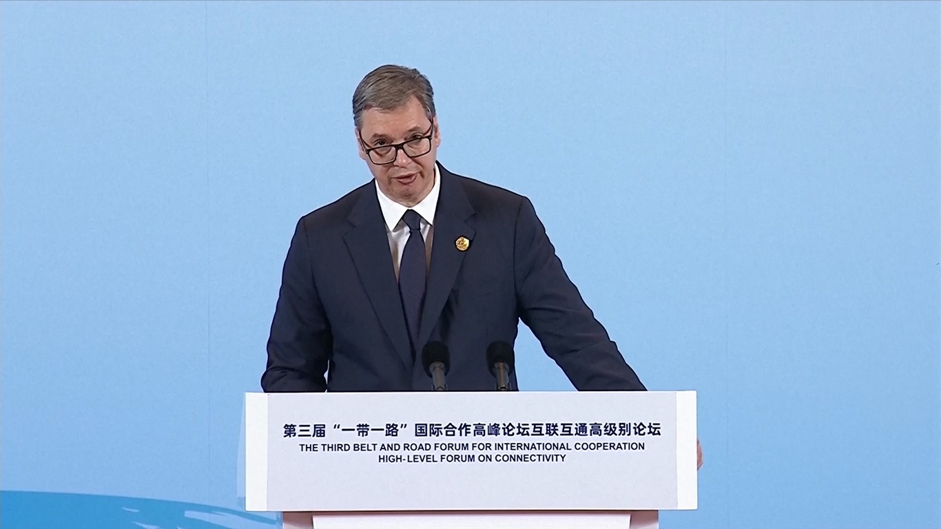 Vucic mengatakan bahwa arus investasi dari Tiongkok merangsang pertumbuhan manufaktur negaranya dan membantu mempromosikan integrasi perusahaan-perusahaan lokal ke dalam rantai pasokan global