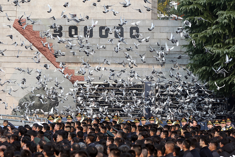 Dua orang penyintas Pembantaian Nanjing meninggal dunia pada hari Sabtu sehingga jumlah penyintas terdaftar yang masih hidup menjadi 28 orang