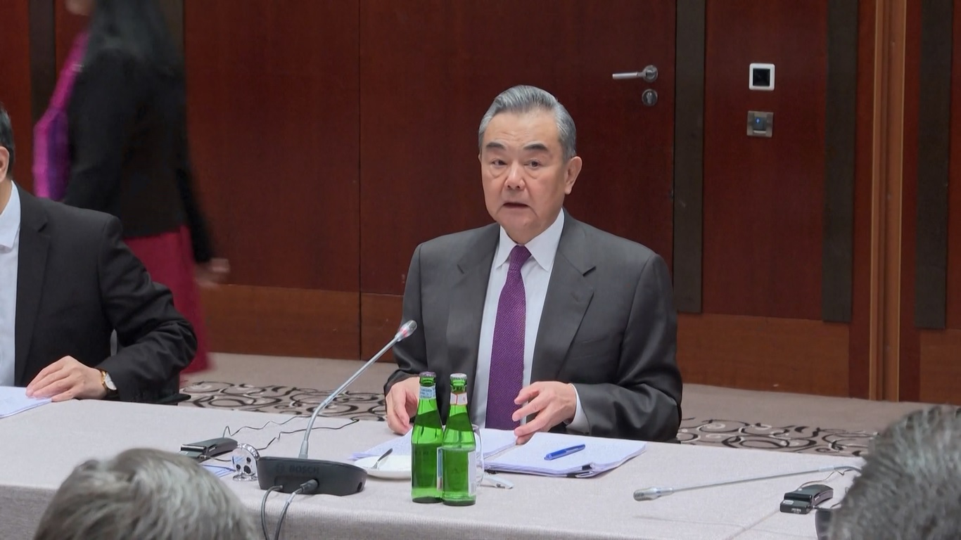 Wang membuat pernyataan tersebut dalam sebuah pertemuan dengan Menteri Luar Negeri AS