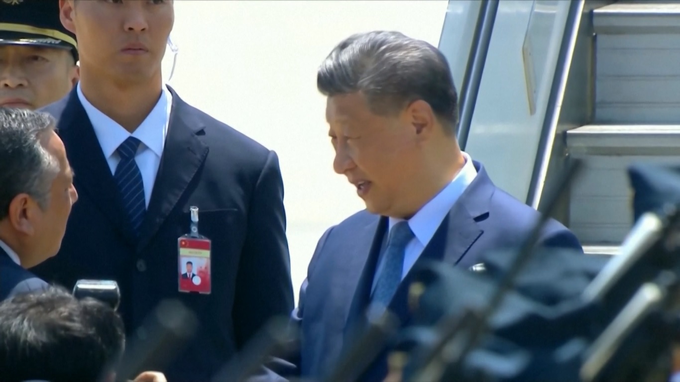 Atas nama pemerintah dan rakyat Tiongkok