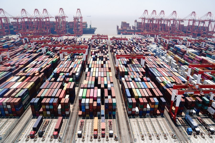 Industri pelabuhan dan transportasi Laut global sangat terpengaruh oleh pandemi COVID-19