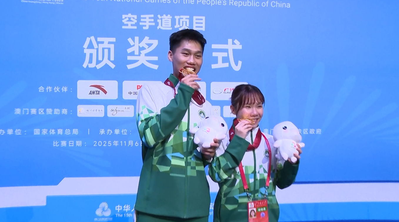 Tim Karate Makau Raih Prestasi Bersejarah di Pesta Olahraga Nasional ke-15