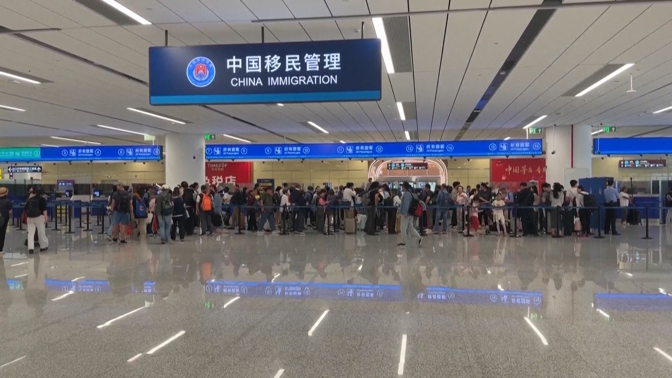 Pelabuhan di Xi'an Layani Lebih dari 1 Juta Perjalanan Lintas Batas Tahun Ini