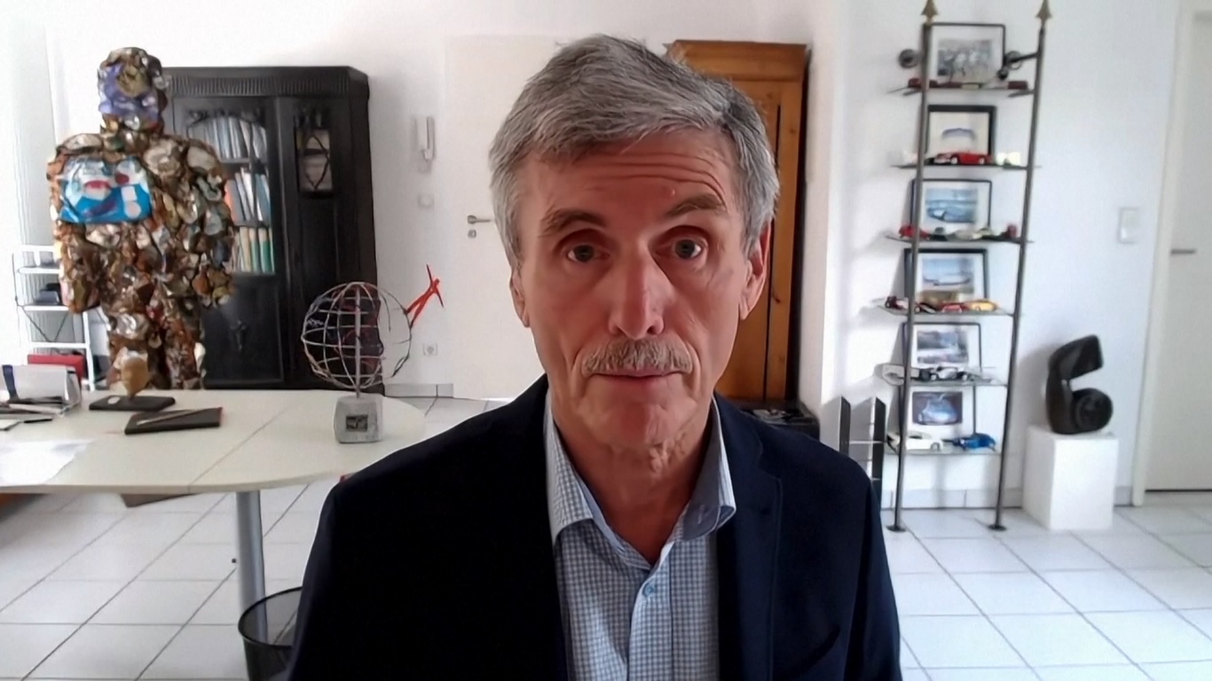 Mereka menekankan bahwa alih-alih mendorong kerja sama