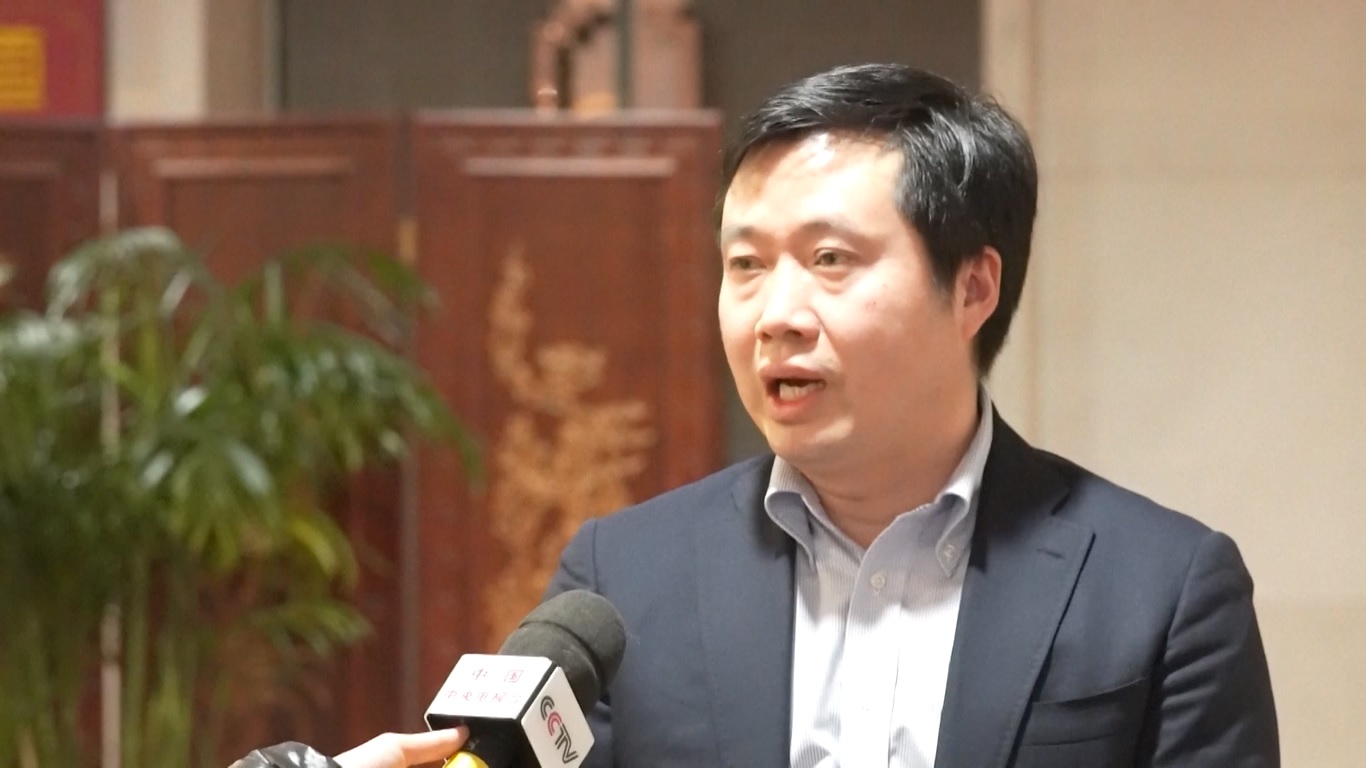 Pedoman ini mengantisipasi pendirian sekitar sepuluh kawasan industri untuk mengembangkan ekonomi perak di seluruh negeri