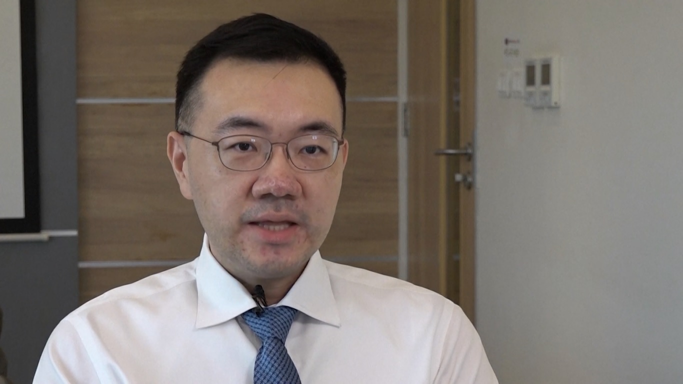 Sebuah perjanjian bebas visa timbal balik antara Tiongkok dan Thailand ditandatangani oleh Wang dan Wakil Perdana Menteri dan Menteri Luar Negeri Thailand