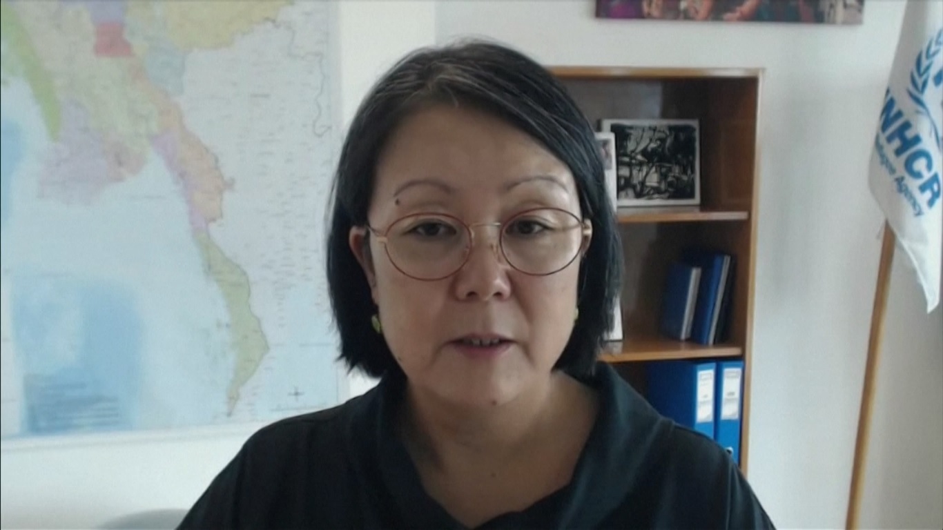 Beberapa hari setelah gempa bumi dahsyat yang merenggut lebih dari 3