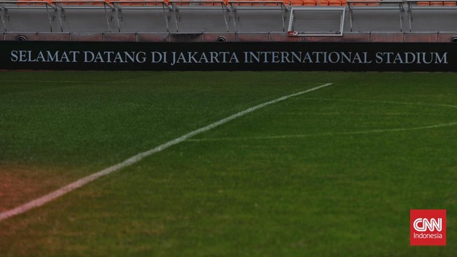 Direktur Utama PT Jakarta Propertindo (JakPro) Iwan Takwin menyebut rumput lapangan Jakarta International Stadium (JIS) saat ini dalam proses penggantian agar sesuai dengan standar FIFA terkait dengan pelaksanaan Piala Dunia U-17 2023