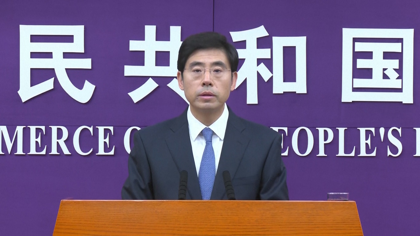 He Yadong membuat pernyataan tersebut pada konferensi pers di Beijing sebagai tanggapan atas pertanyaan media tentang penerbitan lisensi ekspor kepada eksportir antimon Tiongkok